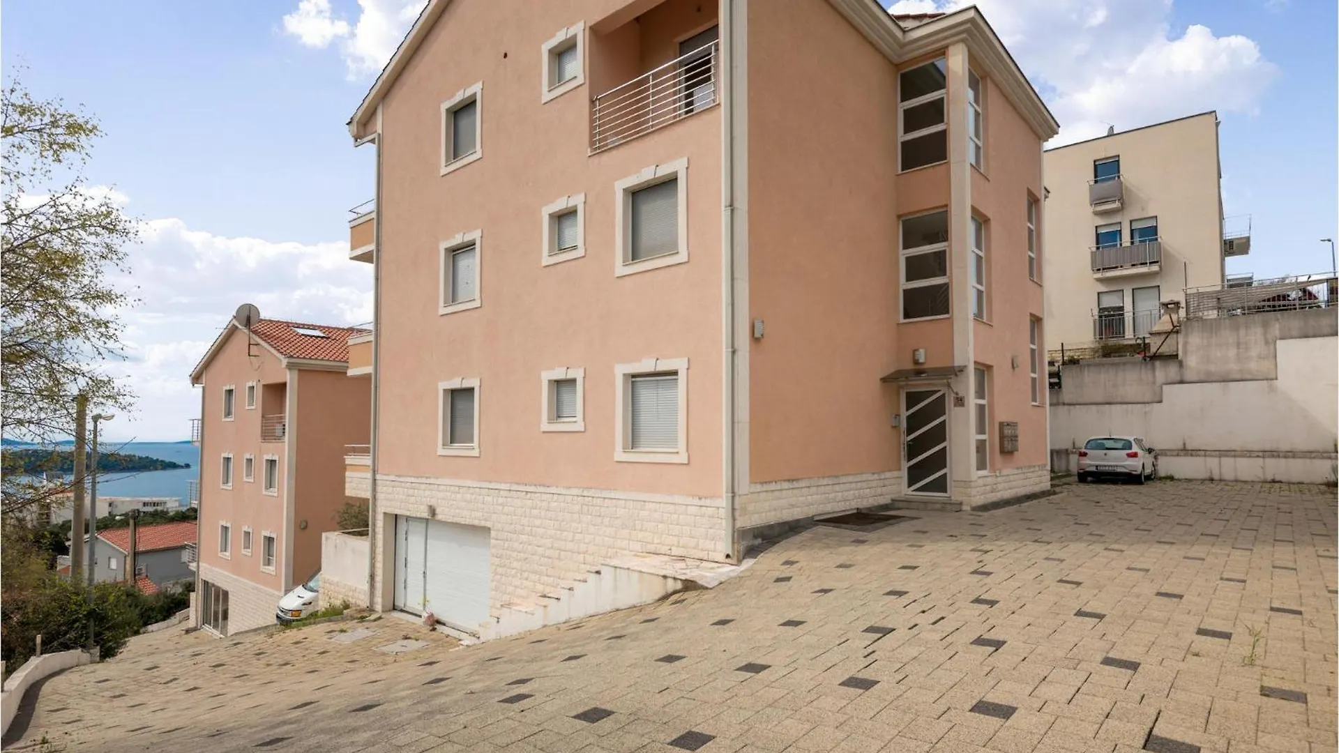 1 Bedroom Amazing Apartment In Seget Donji Trogir Croatia