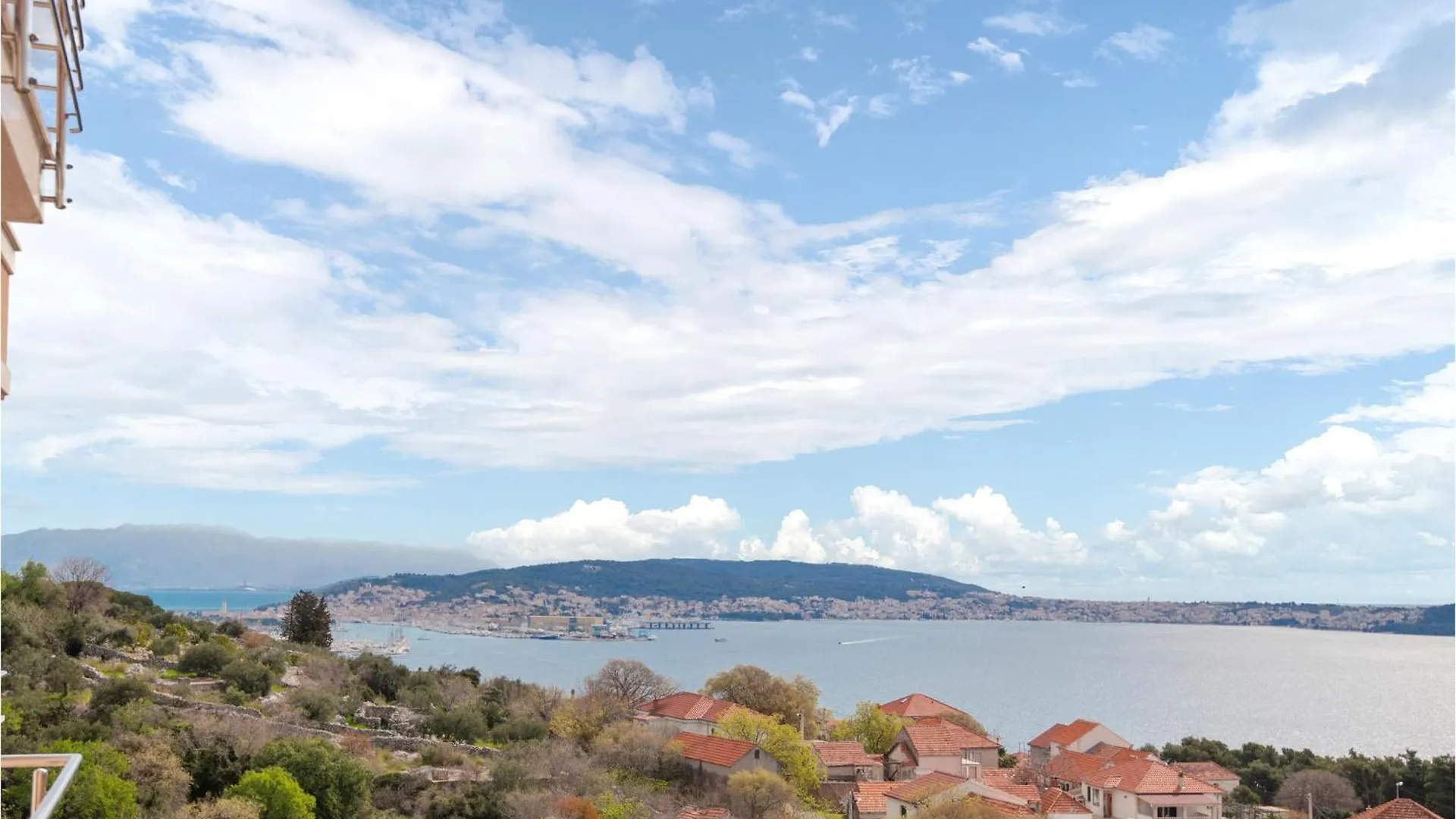 1 Bedroom Amazing Apartment In Seget Donji Trogir