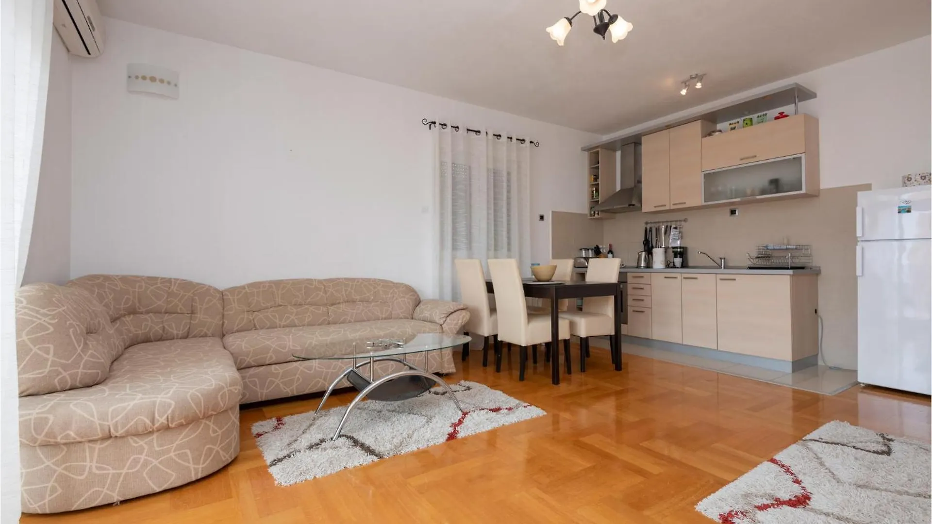 1 Bedroom Amazing Apartment In Seget Donji Trogir