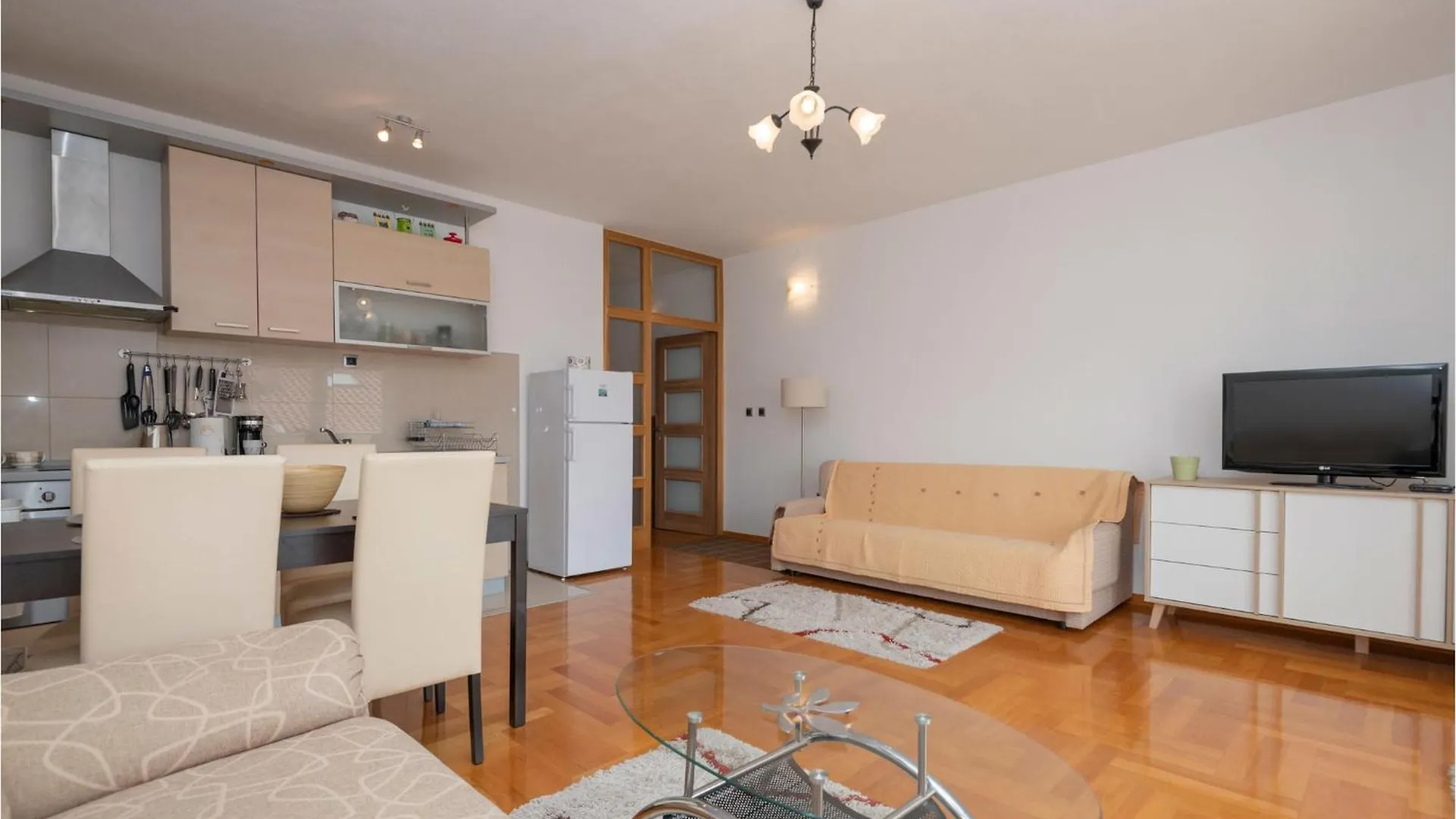 1 Bedroom Amazing Apartment In Seget Donji Trogir